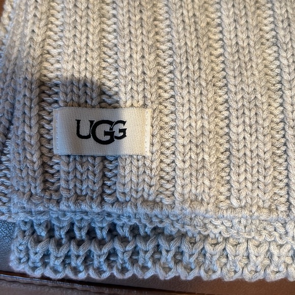UGG Cardi Scarf, brand new - Picture 3 of 5
